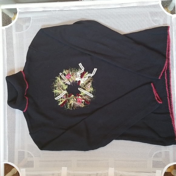 Ribbon embellished wreath sweater - Picture 1 of 4